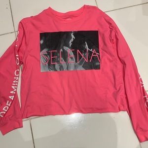 LONG SLEEVE VINTAGE “SELENA” CROP TOP
